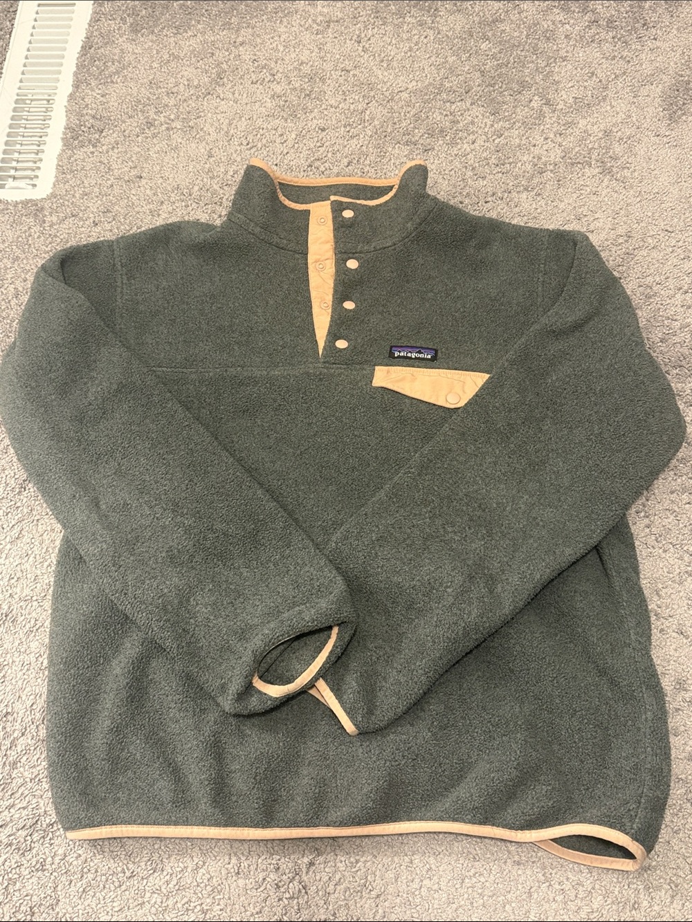 Patagonia Grey Synchilla Fleece Pullover with Peach Trim